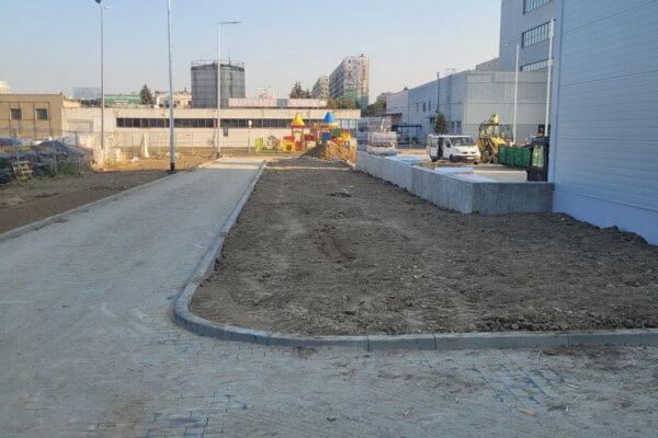 Projekt Przestrzeni i ogrodu przy sklepie - Ogrody Aurora Tarnów